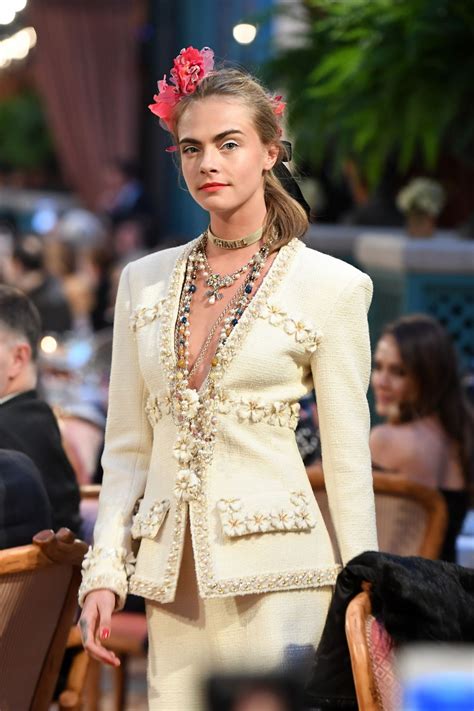 chanel show ritz paris|Chanel Ritz Paris Fashion Show: Cara Delevingne Walks .